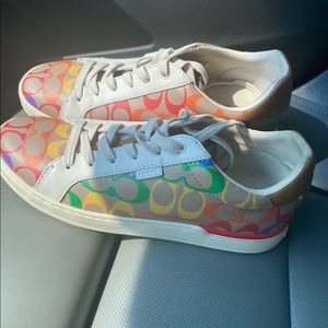COACH
Lowline Rainbow Coated Canvas Sneakers Brown/multicolored